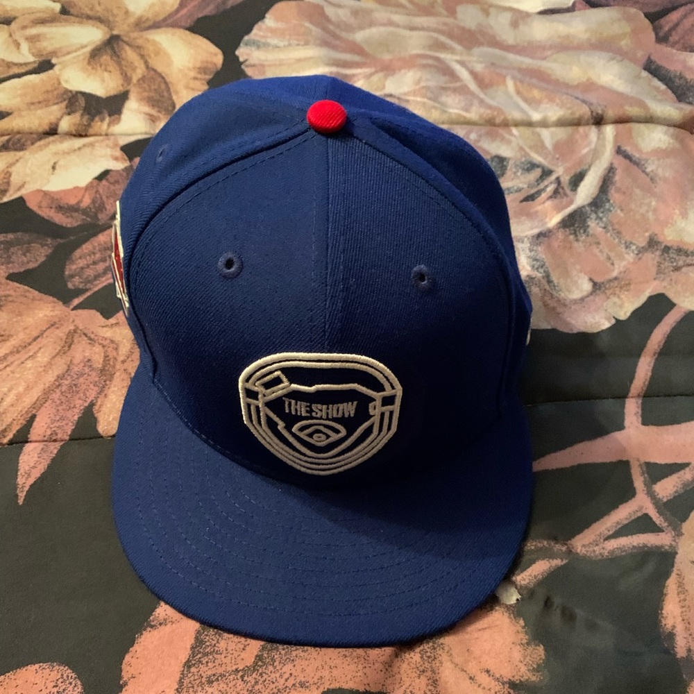 Men’s The Show hat blue never worn